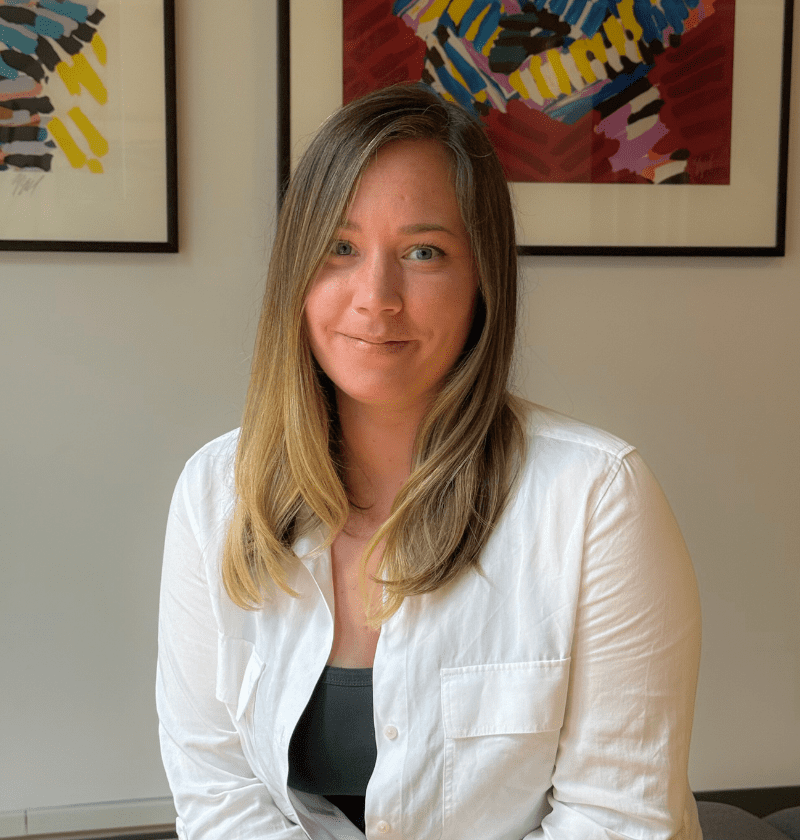 Jessica Barnett headshot smiling in office