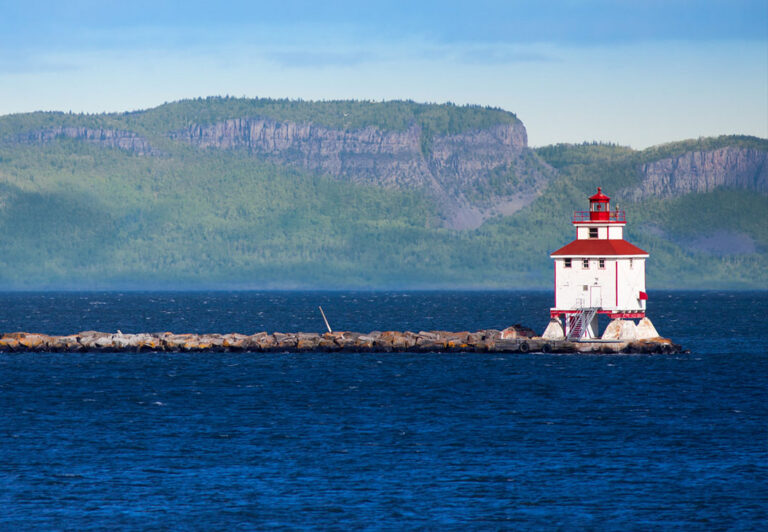 lighthouse in thunder bay